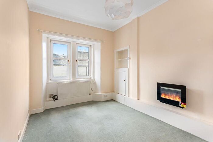 2 Bedroom Flat For Sale In / Dean Park Street, Edinburgh, EH4