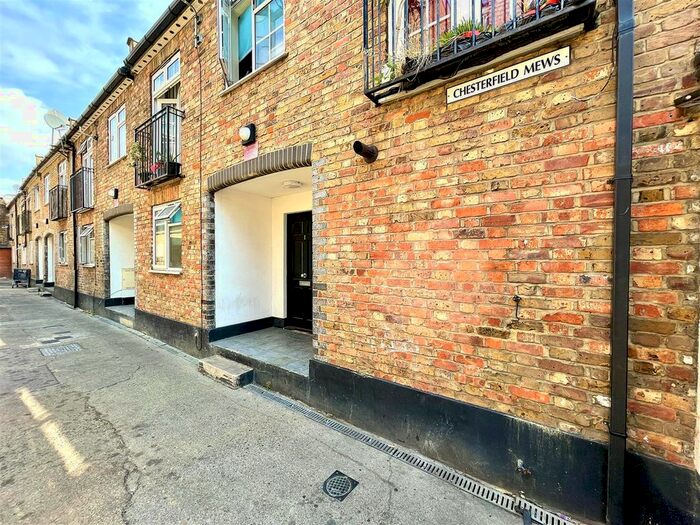 Studio To Rent In Chesterfield Mews, Haringey, N4