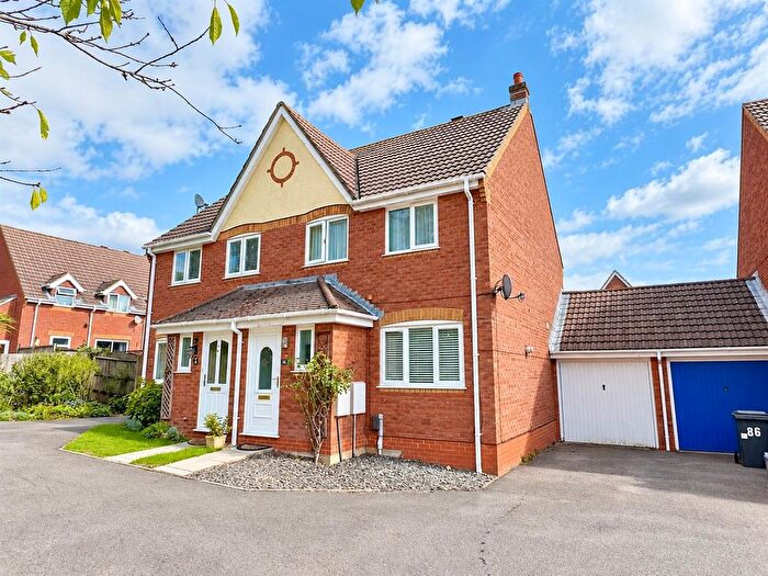 3 Bedroom Semi-Detached House For Sale In Coriander Way, Whiteley, PO15