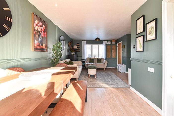 3 Bedroom Terraced House For Sale In Paxhill Close, St. Leonards-On-Sea, TN38