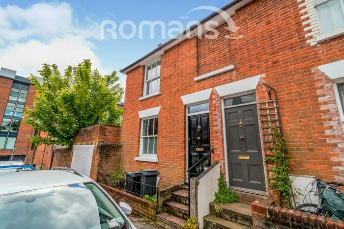 2 Bedroom End Of Terrace House To Rent In City Centre, Winchester, SO23