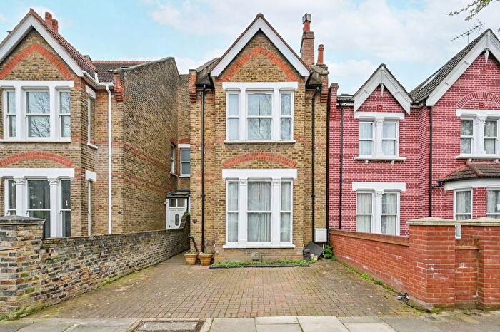 4 Bedroom Property To Rent In Waldeck Road, West Ealing, London, W13