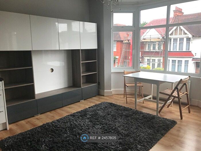 1 Bedroom Flat To Rent In Hindes Road, Harrow, HA1