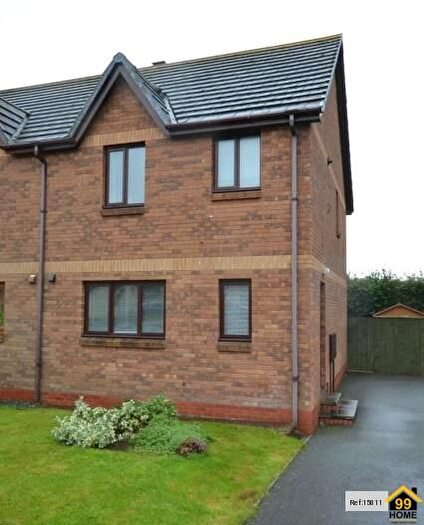 3 Bedroom Semi Detached House For Sale In Honeyborough Grove, Milford Haven, Pembrokeshire, SA73