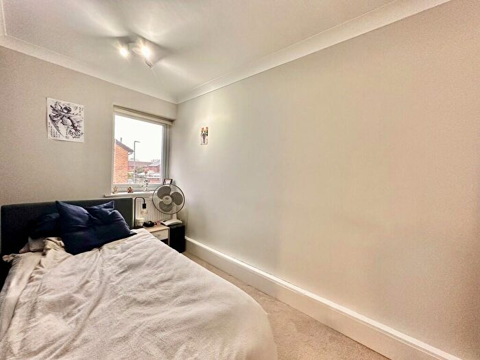2 Bedroom Terraced House For Sale In Hogarth Close, Bradwell, NR31