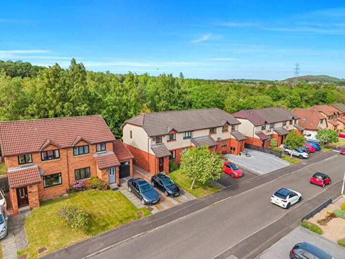 3 Bedroom End Of Terrace House For Sale In Daviot Road, Dunfermline, KY12