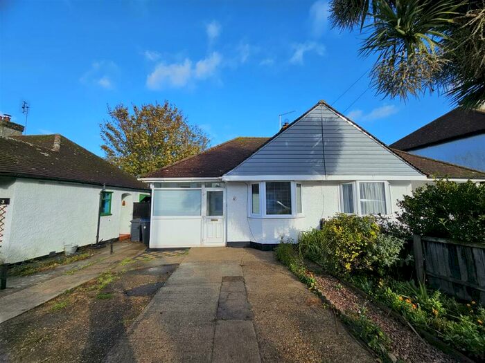 2 Bedroom Bungalow To Rent In Greenhill Gardens, Herne Bay, CT6