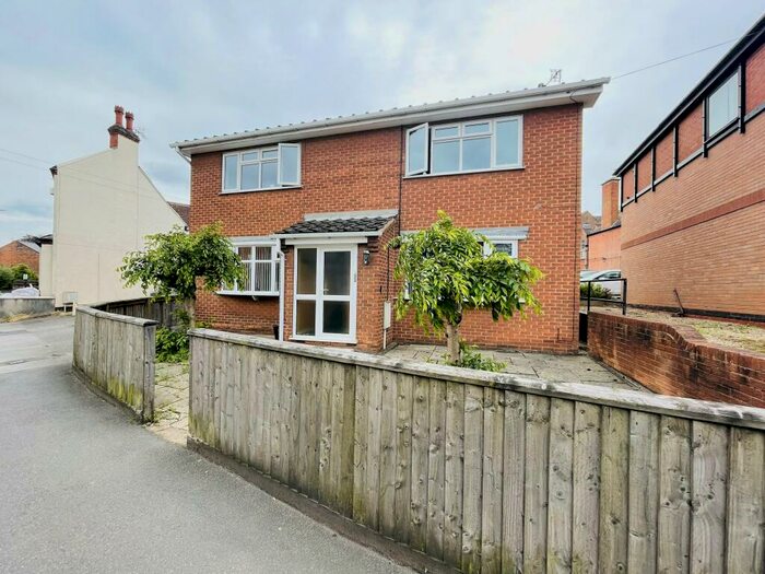2 Bedroom Maisonette To Rent In Station Road, Nottingham, NG4