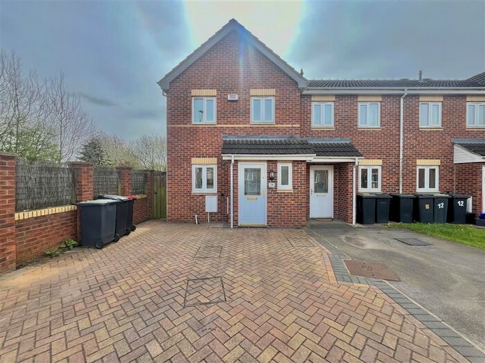 3 Bedroom Property To Rent In College Way, Nottingham, NG8