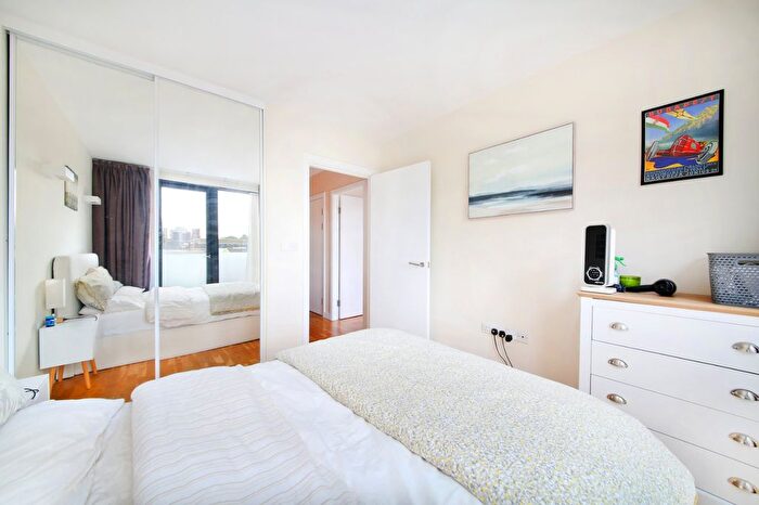 1 Bedroom Flat To Rent In Wynne Road, Stockwell, SW9