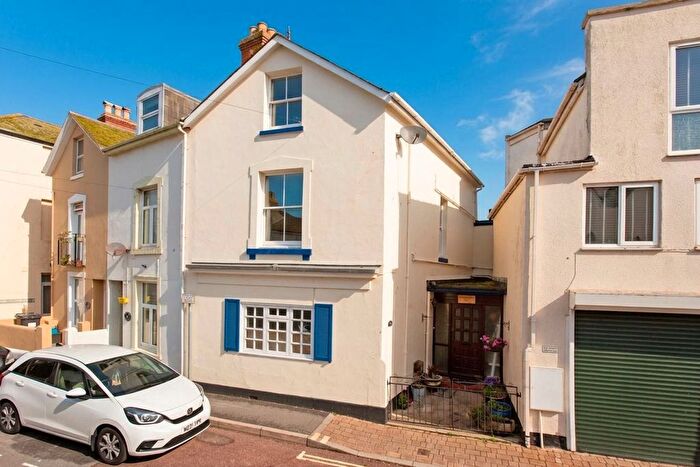 4 Bedroom End Of Terrace House For Sale In Somerset Place, Teignmouth, TQ14