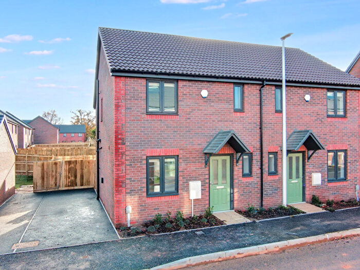 3 Bedroom House To Rent In Mallais Way, Bristol, BS10