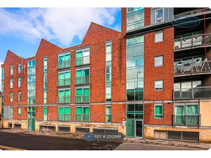 2 Bedroom Flat To Rent In Cornish Square, Sheffield, S6