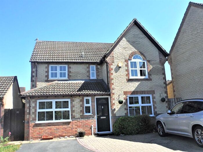 4 Bedroom Detached House To Rent In Webbington Road, Chippenham, SN15