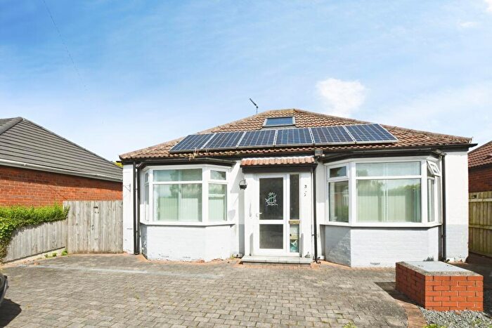 2 Bedroom Detached Bungalow For Sale In Main Road, Bilton, Hull, HU11