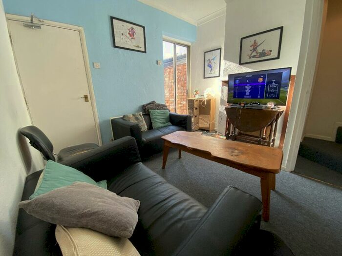 4 Bedroom House To Rent In Tiverton Road (D), Selly Oak, Birmingham, West Midlands, B29