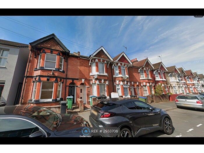 3 Bedroom End Terrace House To Rent In Francis Road, Watford, WD18