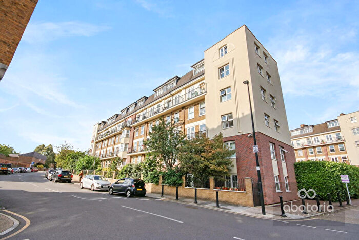 2 Bedroom Apartment For Sale In Milk Yard, Wapping, London, E1W