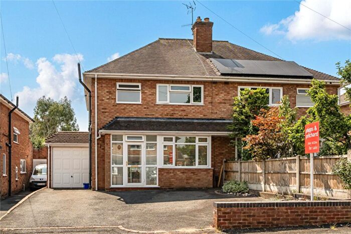 3 Bedroom Semi-Detached House For Sale In Cheshire Grove, Kidderminster, Worcestershire, DY11