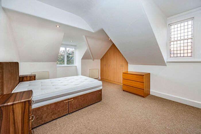 2 Bedroom Apartment To Rent In Newcastle Drive, Nottingham, NG7