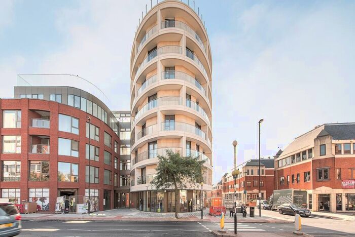 1 Bedroom Flat To Rent In Regents Park Road London, N3