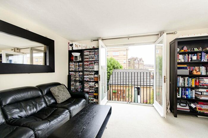 4 Bedroom House To Rent In Mast House Terrace, Docklands, London, E14