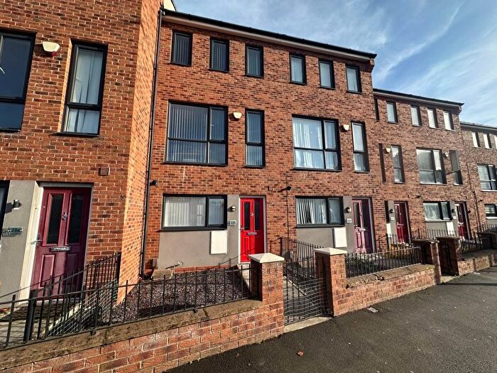 4 Bedroom Property To Rent In Green Lane, Stoneycroft, Liverpool, L13