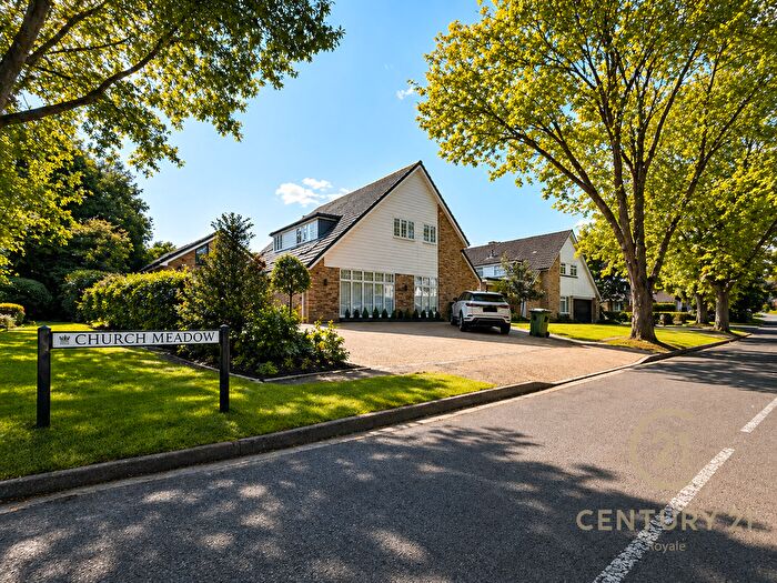 4 Bedroom Detached House For Sale In Church Meadow, Long Ditton, Surbiton, KT6