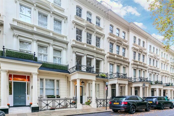 2 Bedroom Flat To Rent In Rutland Gate, Knightsbridge, London, SW7