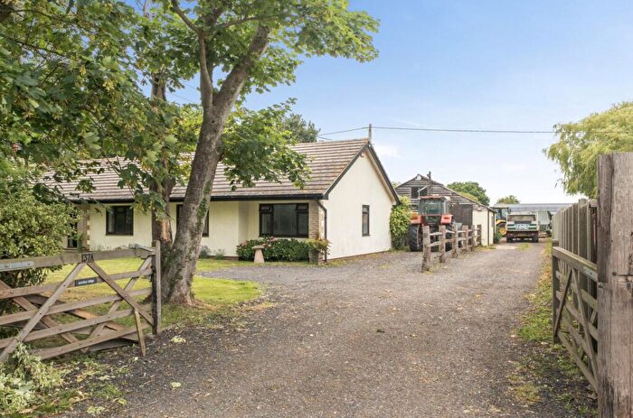 3 Bedroom Detached Bungalow For Sale In Almodington Lane, Earnley, PO20