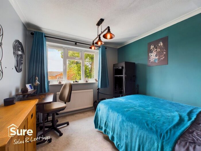 1 Bedroom Semi-Detached House To Rent In Double Room - Newell Road, Hemel Hempstead, Hertfordshire, HP3