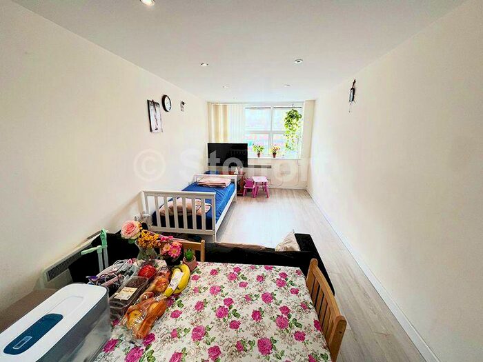 1 Bedroom Apartment To Rent In Goodmayes Road, London, IG3