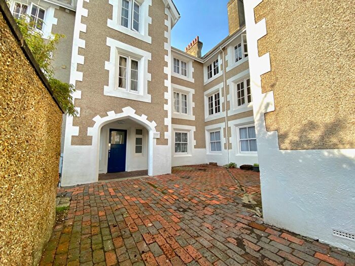 1 Bedroom Property To Rent In The Friary, Southsea, PO5