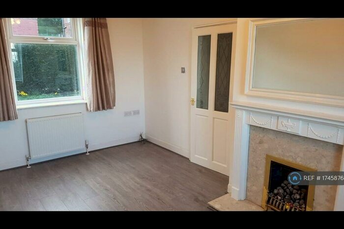 2 Bedroom Semi-Detached House To Rent In Carrill Road, Sheffield, S6