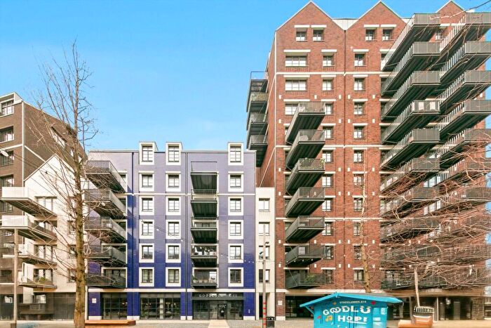 1 Bedroom Flat For Sale In Orchard Place, Canary Wharf, E14