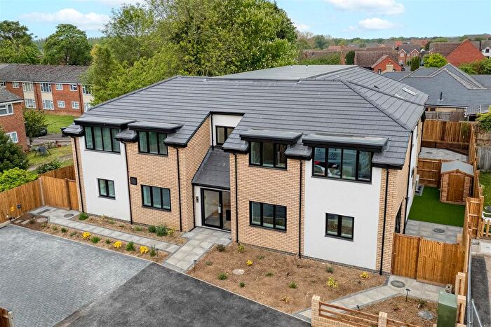 2 Bedroom Flat For Sale In Elm House, Arlesey Road, Stotfold, SG5