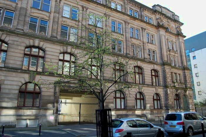2 Bedroom Flat To Rent In Dalintober Street, Glasgow, G5