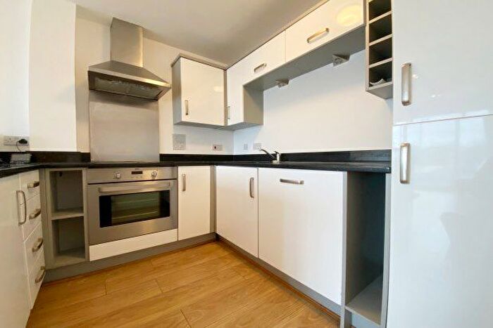 2 Bedroom Flat To Rent In Lewisham High Street, London, SE13