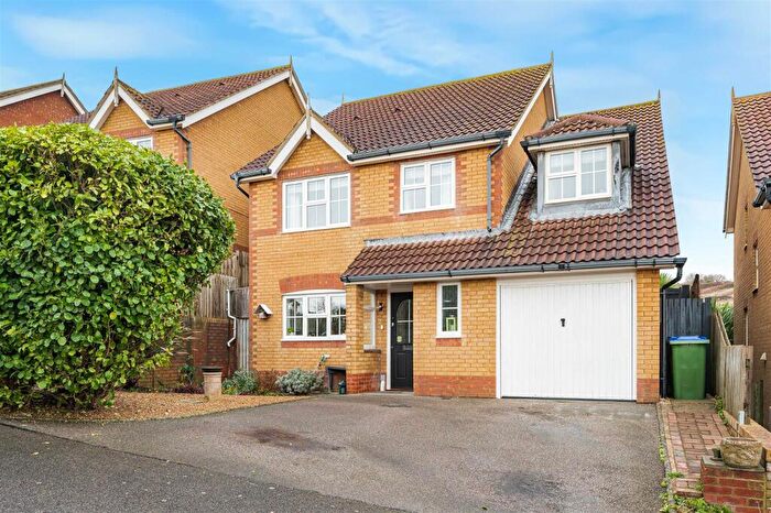 4 Bedroom Detached House For Sale In Court Farm Road, Newhaven, BN9