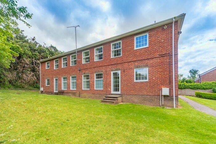 2 Bedroom Flat To Rent In The Green, Charlton, Andover, SP10