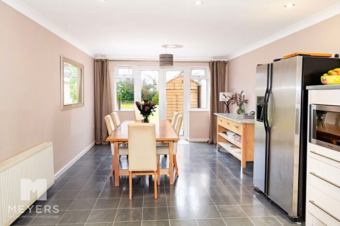 5 Bedroom Detached House For Sale In Highfield Drive, Ringwood, BH24