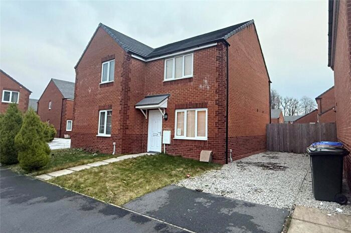 2 Bedroom Semi Detached House For Sale In Beaconsfield Road, Rochdale, Greater Manchester, OL11