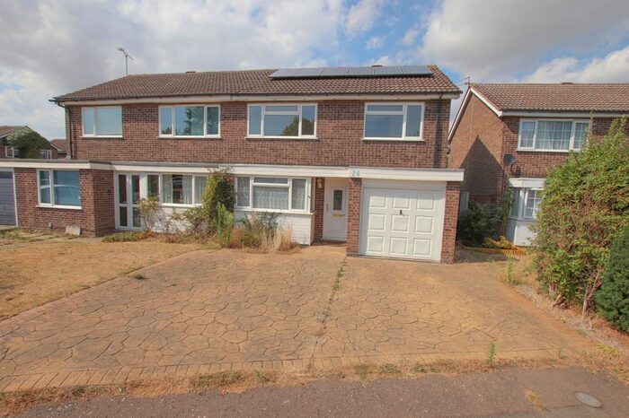 3 Bedroom Semi-Detached House To Rent In Byron Avenue, Colchester, CO3