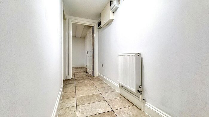 1 Bedroom Flat To Rent In Coldharbour Road, Westbury Park, Bristol, BS6