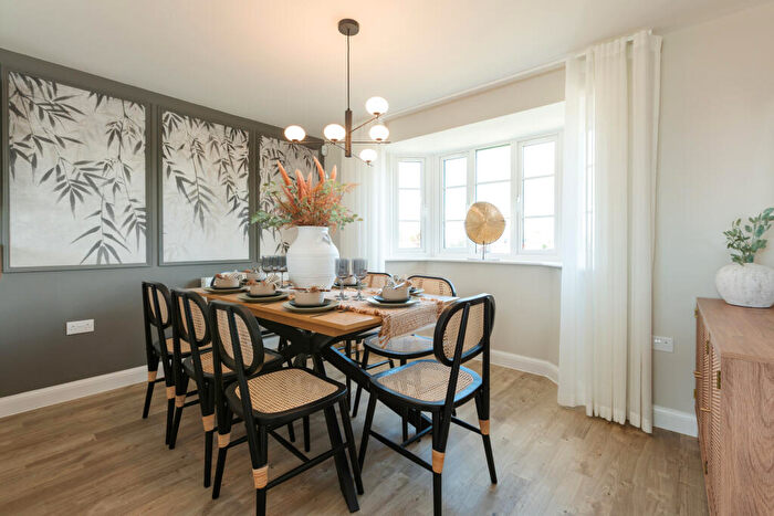 4 Bedroom Detached House For Sale In Orchards Rise, Scott Way, Swindon, Wiltshire, SN1