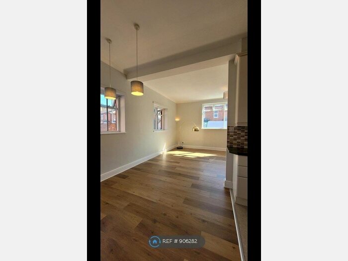 2 Bedroom Flat To Rent In Vernon Street, Lincoln, LN5