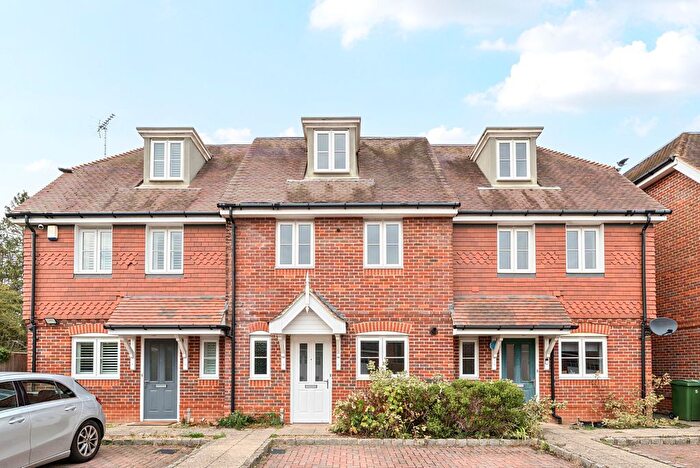 4 Bedroom Terraced House To Rent In Foxhollow Close, Hersham, Walton On Thames, KT12