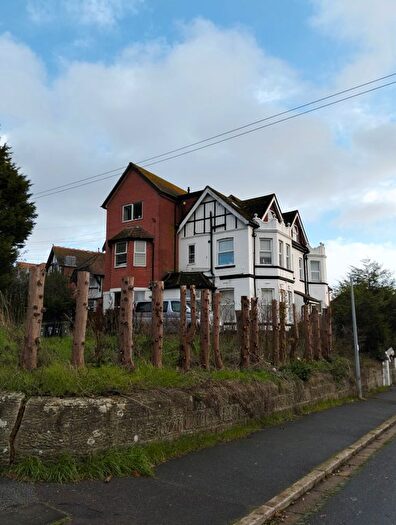 2 Bedroom Flat For Sale In Fairmount Road, Bexhill-On-Sea, TN40