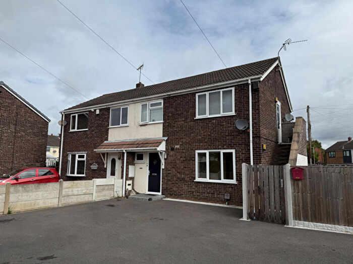 2 Bedroom Flat To Rent In Hallam Road, Ollerton, NG22