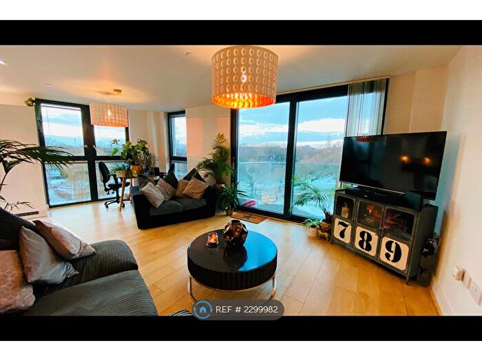 2 Bedroom Flat To Rent In Shire Gate, Chelmsford, CM2